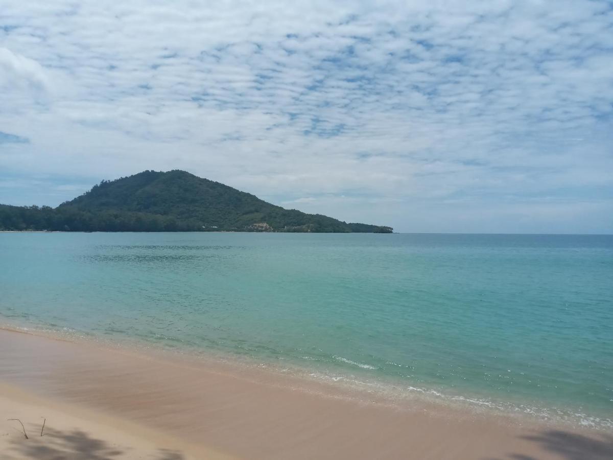 Dwell Phuket Airport Hotel At Naiyang Nai Yang Beach Exterior foto