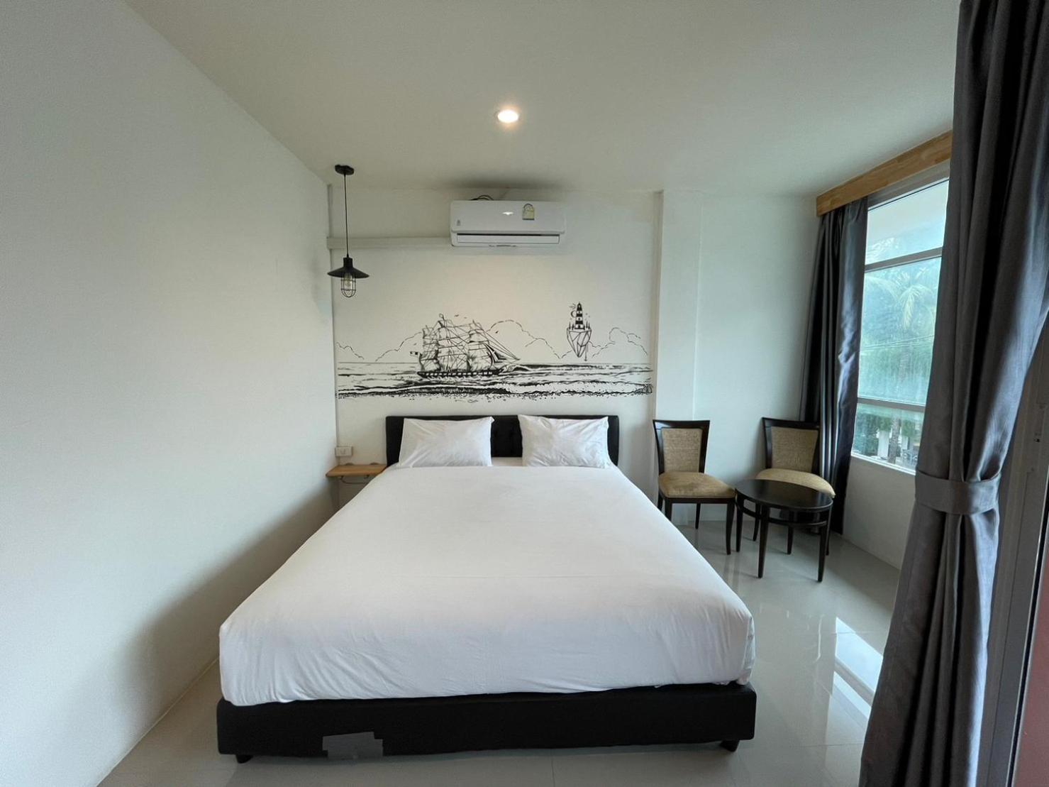 Dwell Phuket Airport Hotel At Naiyang Nai Yang Beach Exterior foto