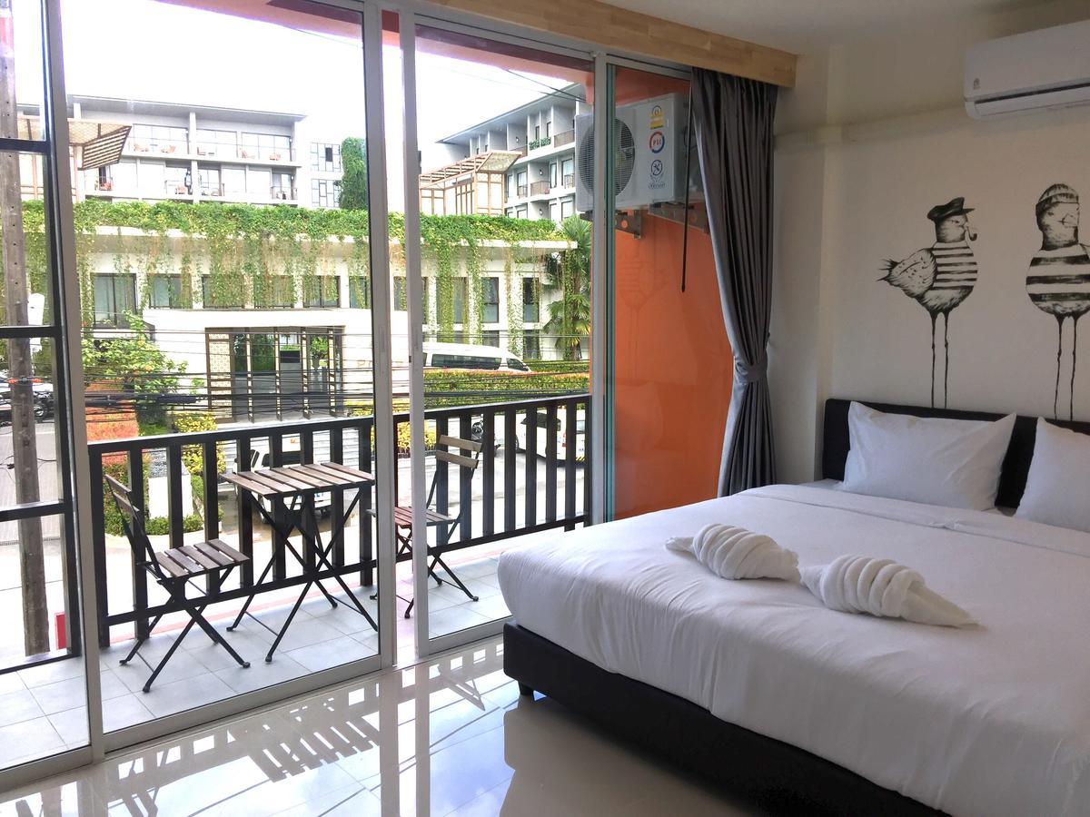 Dwell Phuket Airport Hotel At Naiyang Nai Yang Beach Exterior foto