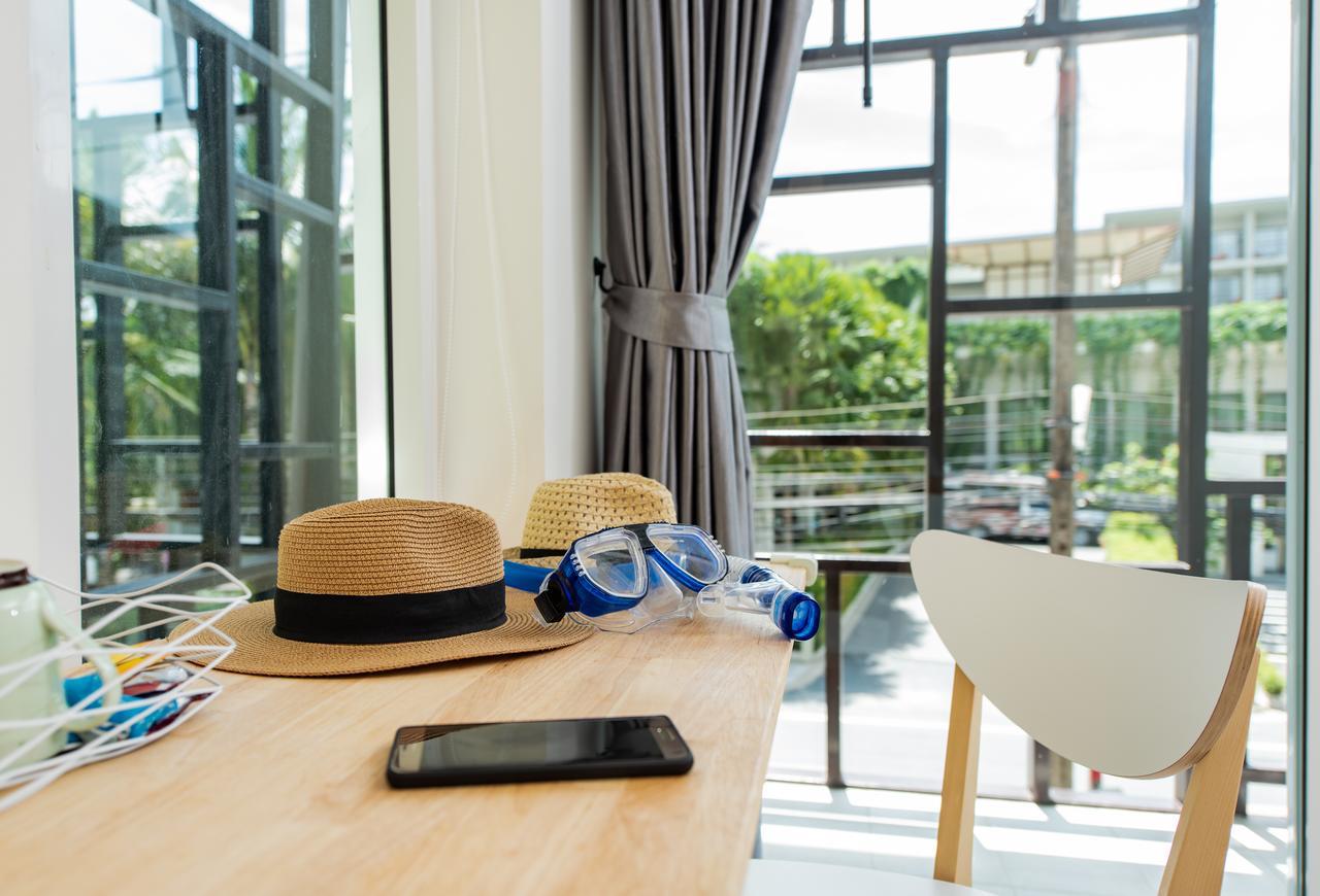 Dwell Phuket Airport Hotel At Naiyang Nai Yang Beach Exterior foto